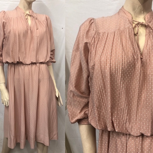 VTG 70s TROLLEY CAR Blush Pleated Bodice Button 3/4" Sleeve Secretary Dress L - Picture 1 of 13